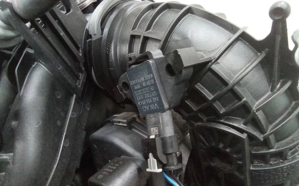 датчик абсолютного давления Volkswagen T-Roc  1 поколение 2019 04E906051