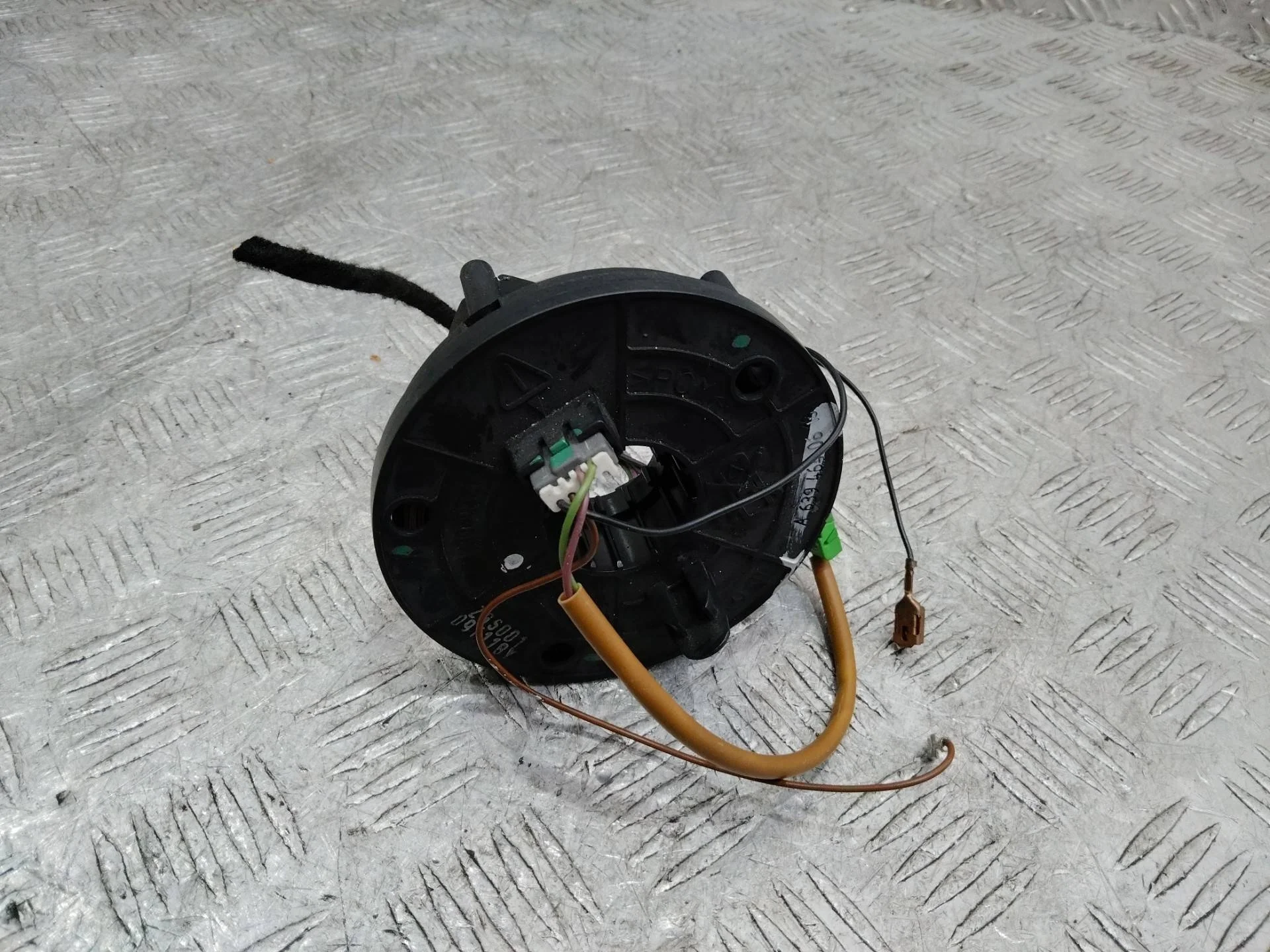 шлейф рулевой Mercedes-Benz Vito  W639 2008 A6394640618