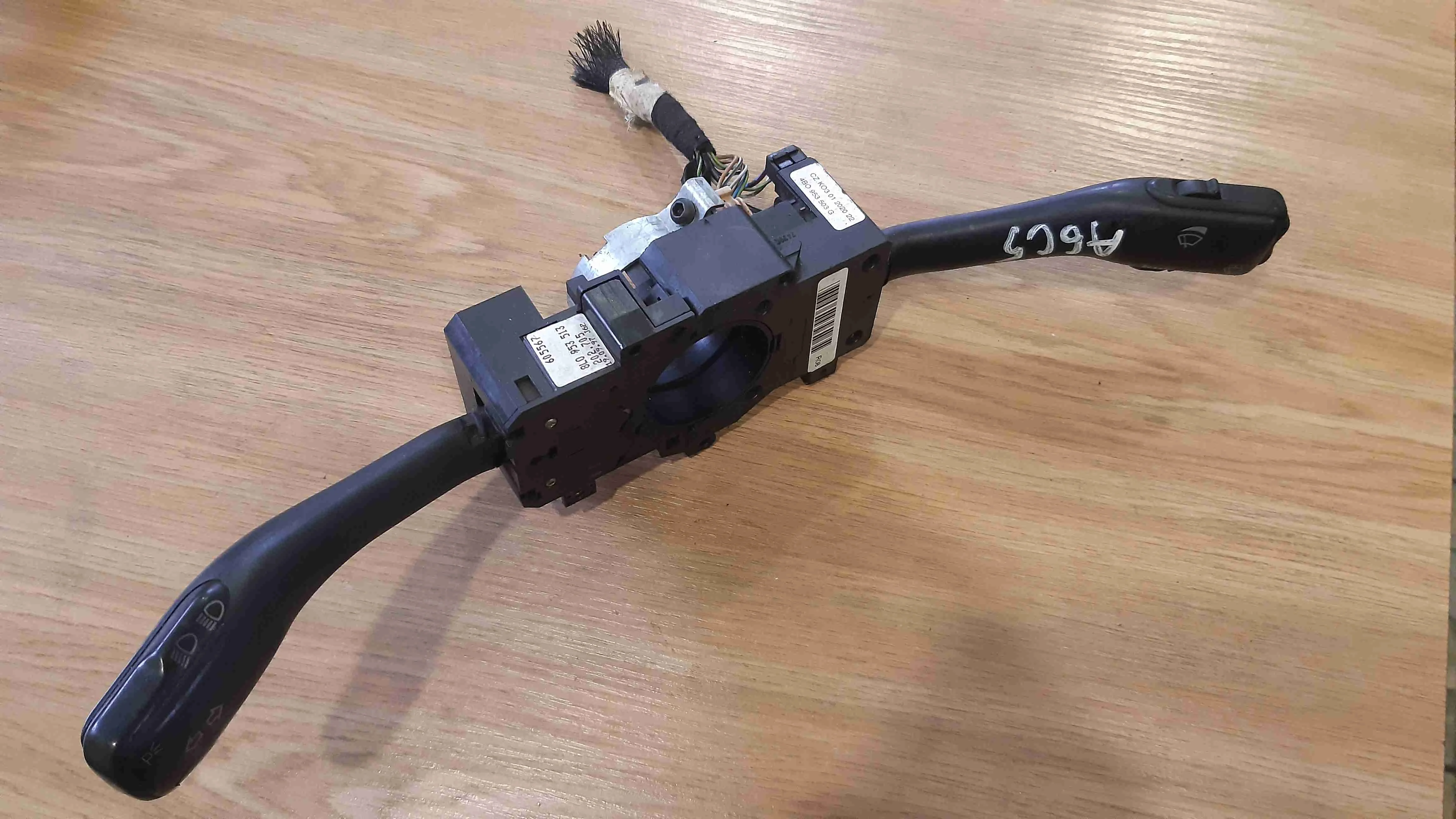 Переключатель подрулевой (стрекоза) Audi A6 C5(1997-2004) 2001 4b0953503g