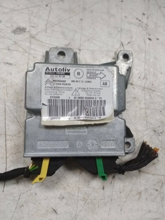блок управления подушками безопасности Peugeot 5008  1 поколение 2009 966405878002