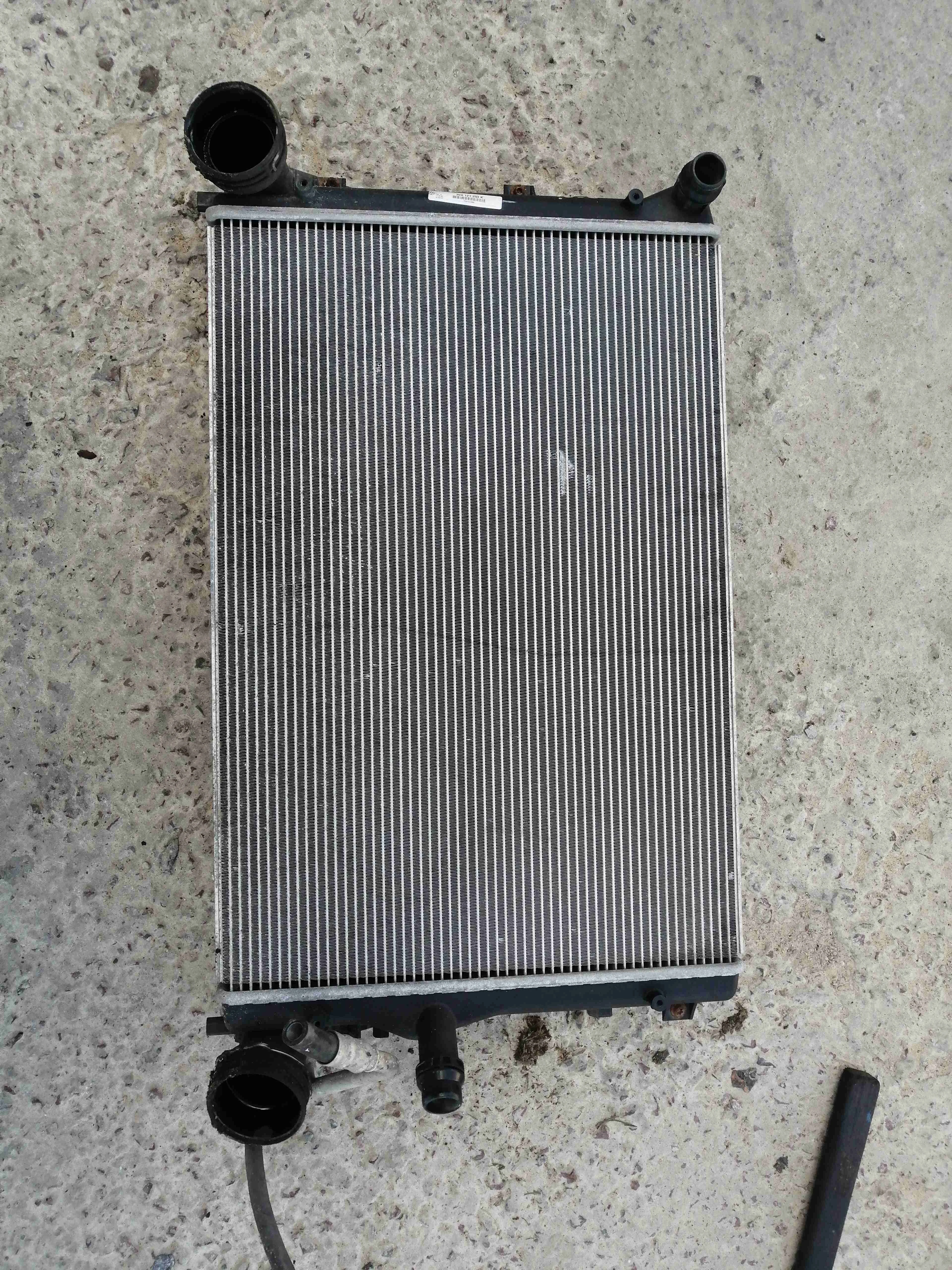 Радиатор интеркулера Volkswagen Passat B6(2005-2010) 2007 3C0121253K