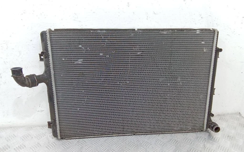 радиатор основной Volkswagen Passat  B6 2006 3C0121253