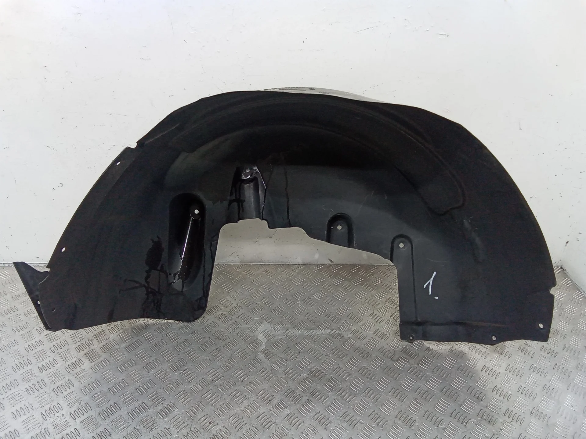 подкрылок задний правый Mercedes-Benz GL  X166 2014 A1668847522