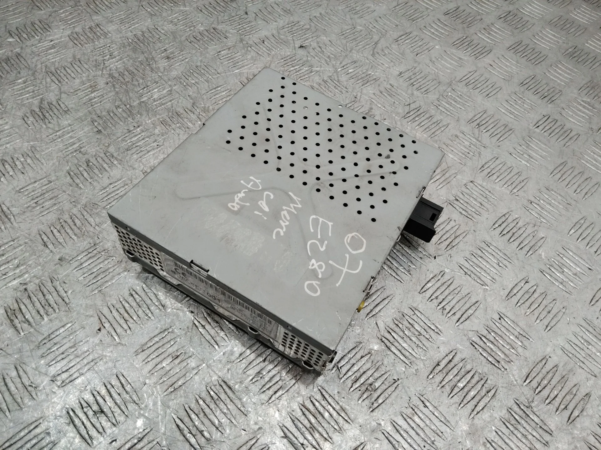 усилитель звука Mercedes-Benz E  W211 2006 A2118706689