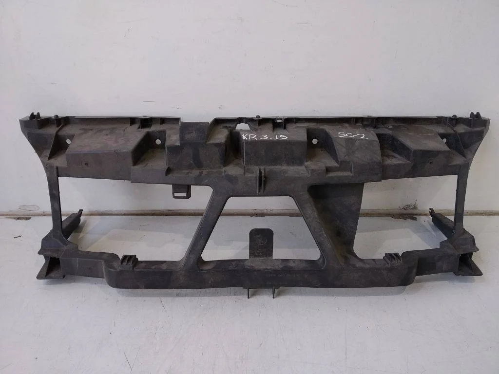 передняя панель (телевизор) Renault Scenic  2 поколение 2004 8200140174