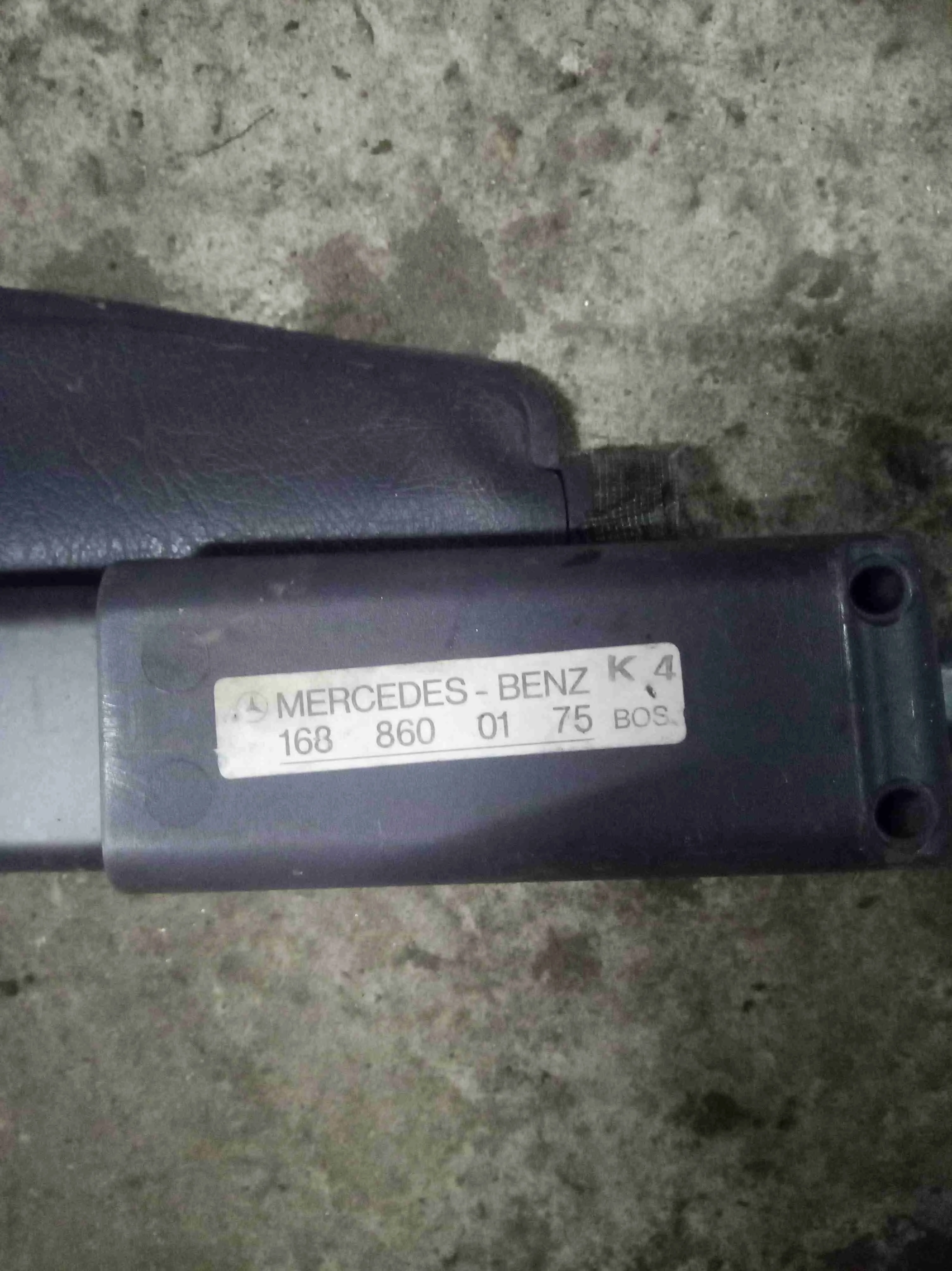 Шторка багажника Mercedes A W168 2001 1688600175