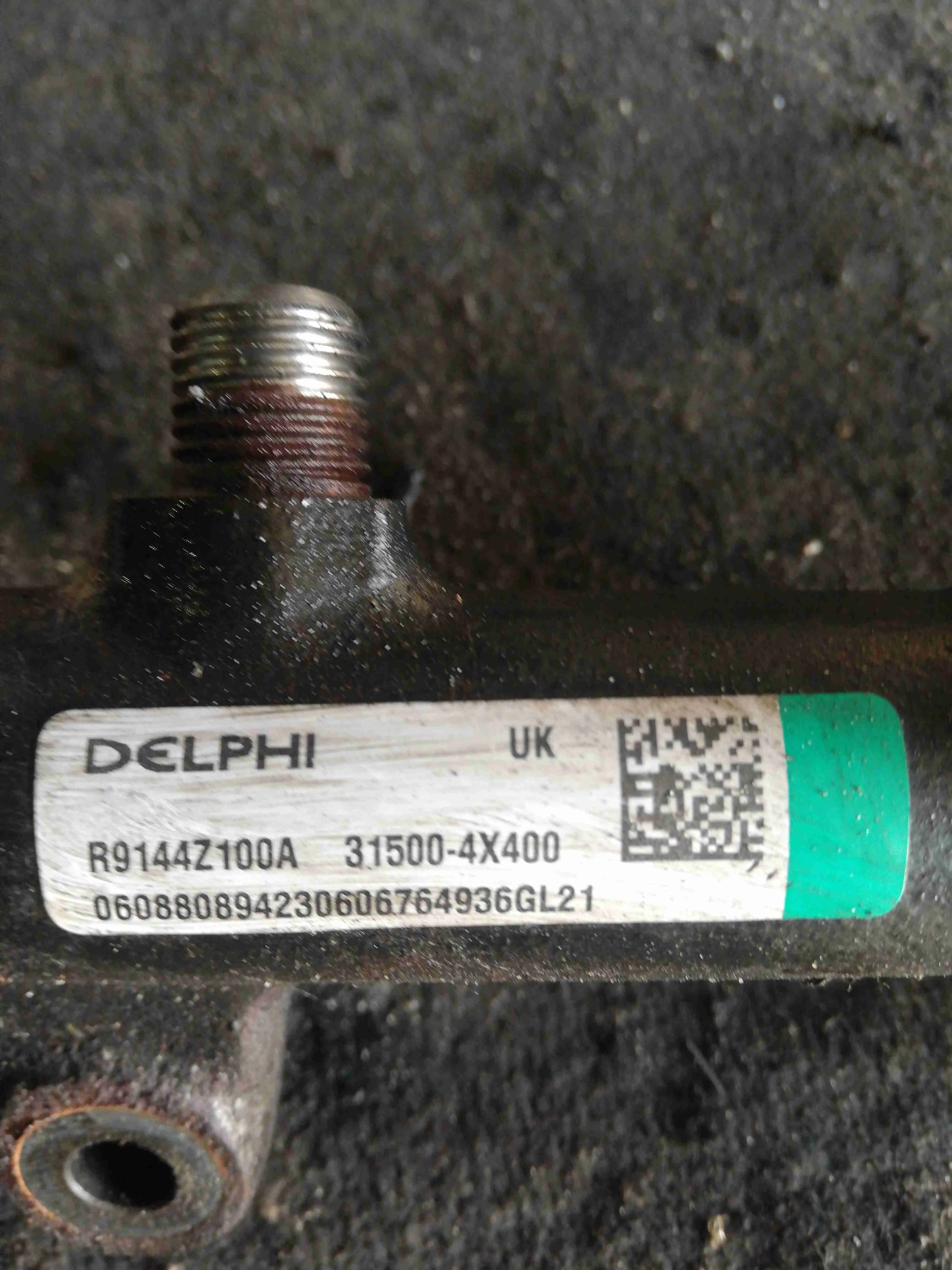 Топливная рампа Kia Carnival 2008 315004x400