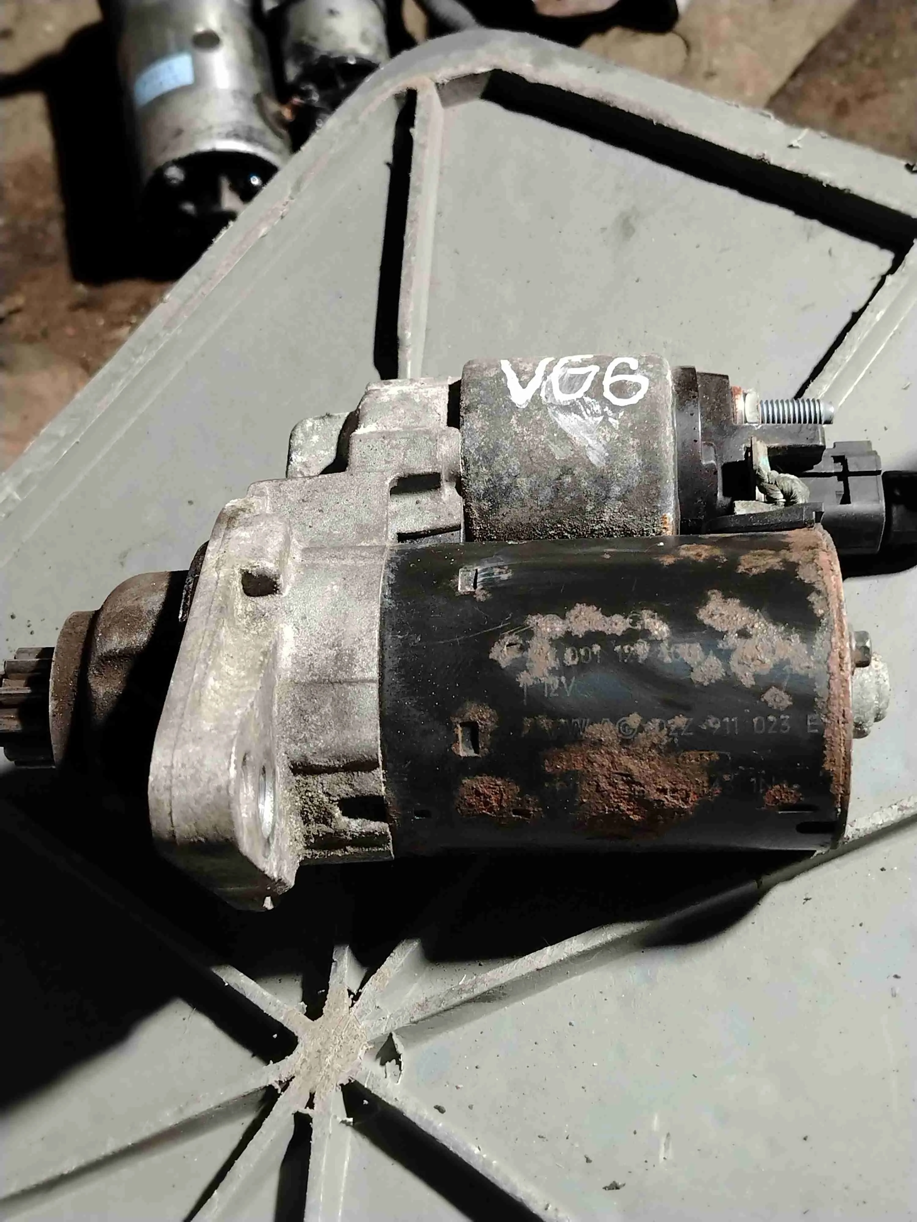 Стартер Volkswagen Golf 6 (2008-2015) 2009 02z911023e