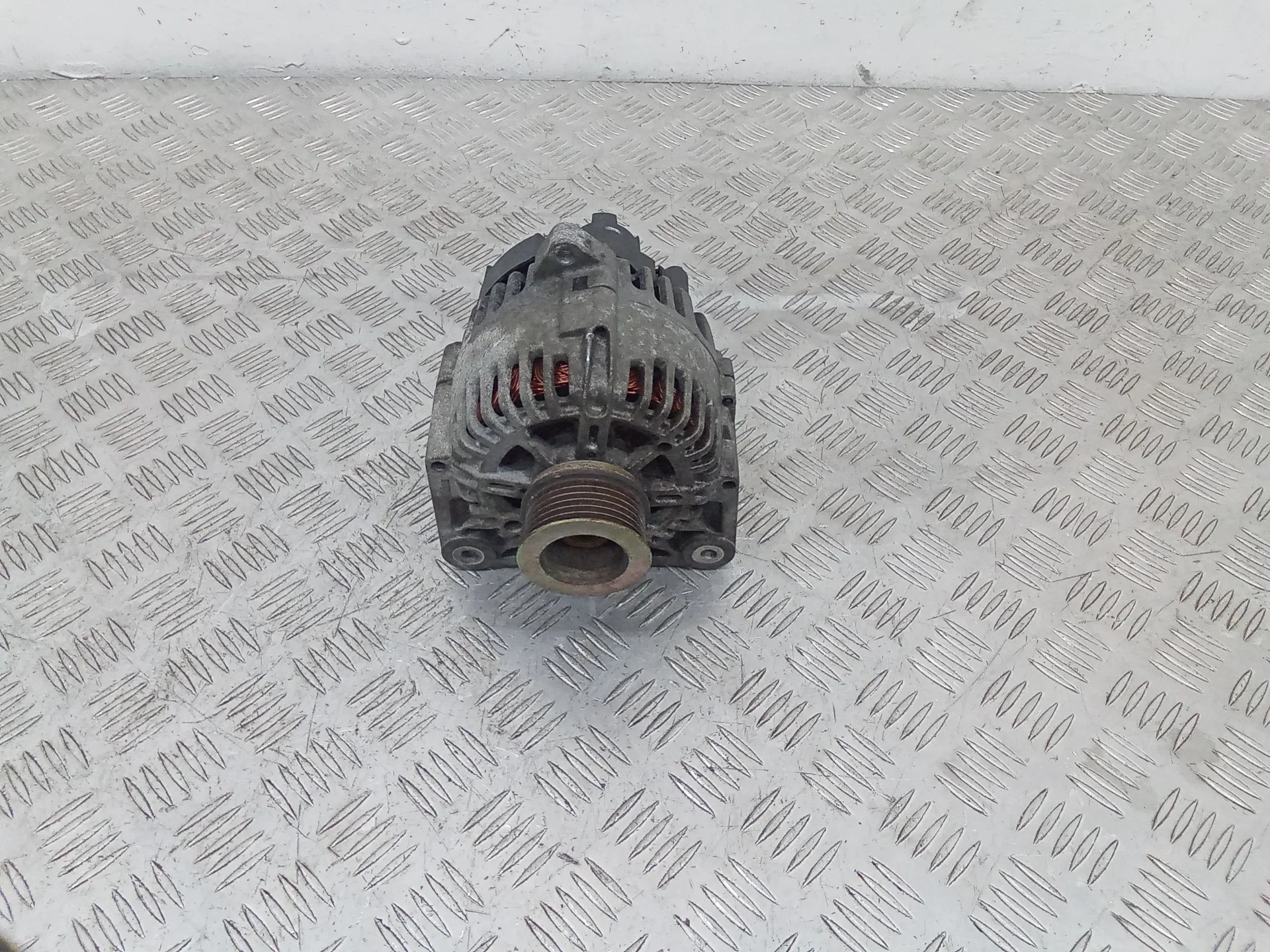 генератор Renault Scenic  2 поколение 2006 8200323126