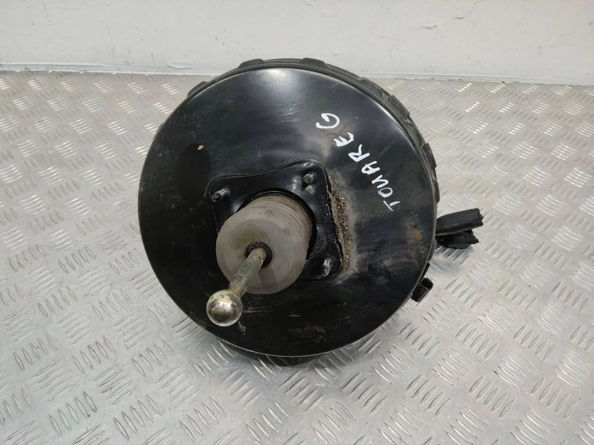 вакуумный усилитель тормозов Volkswagen Touareg  1 поколение 2006 7L6612101