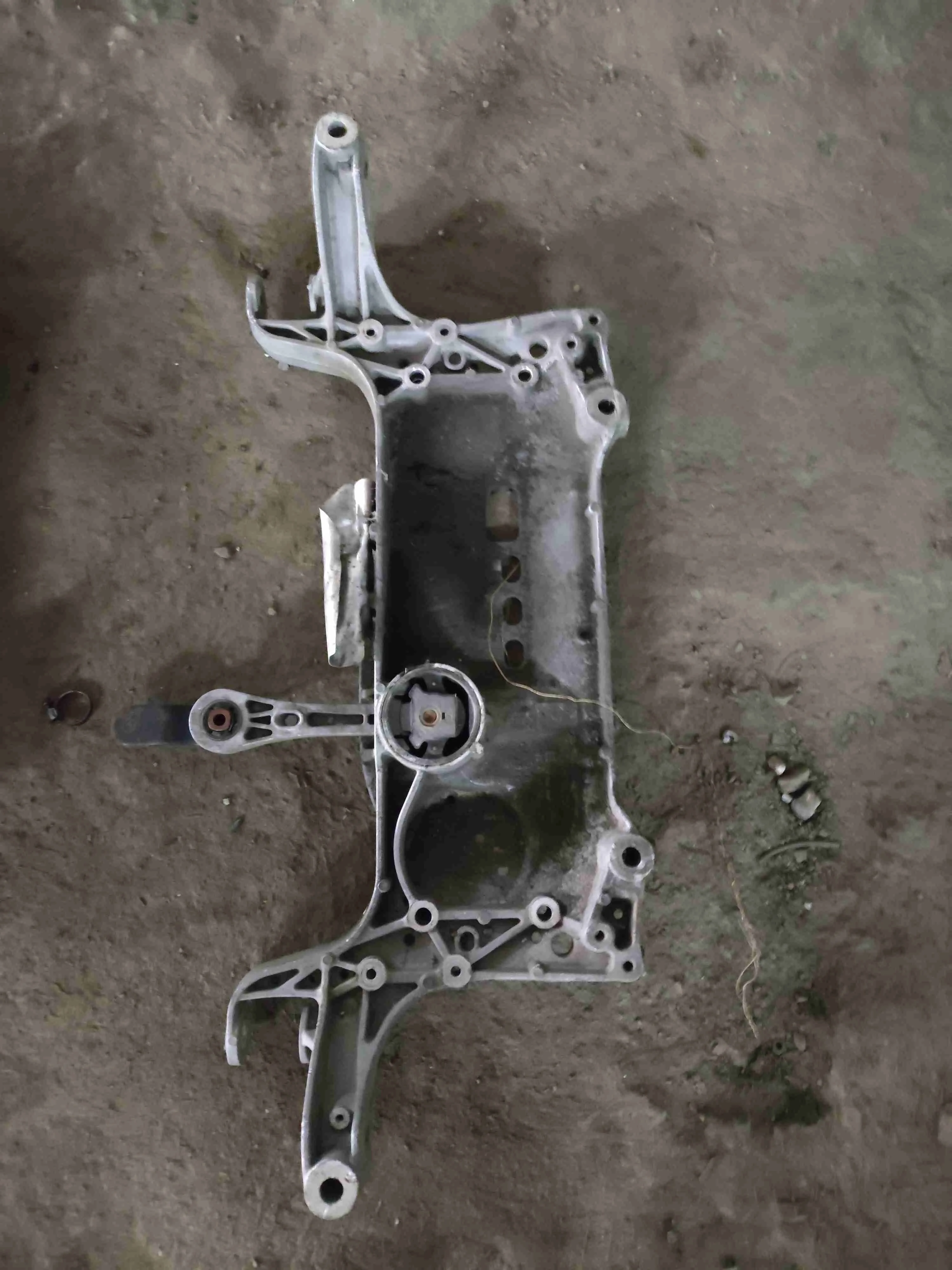 Балка подвески передняя (подрамник) Volkswagen Passat B6(2005-2010) 2006 3c0199369f