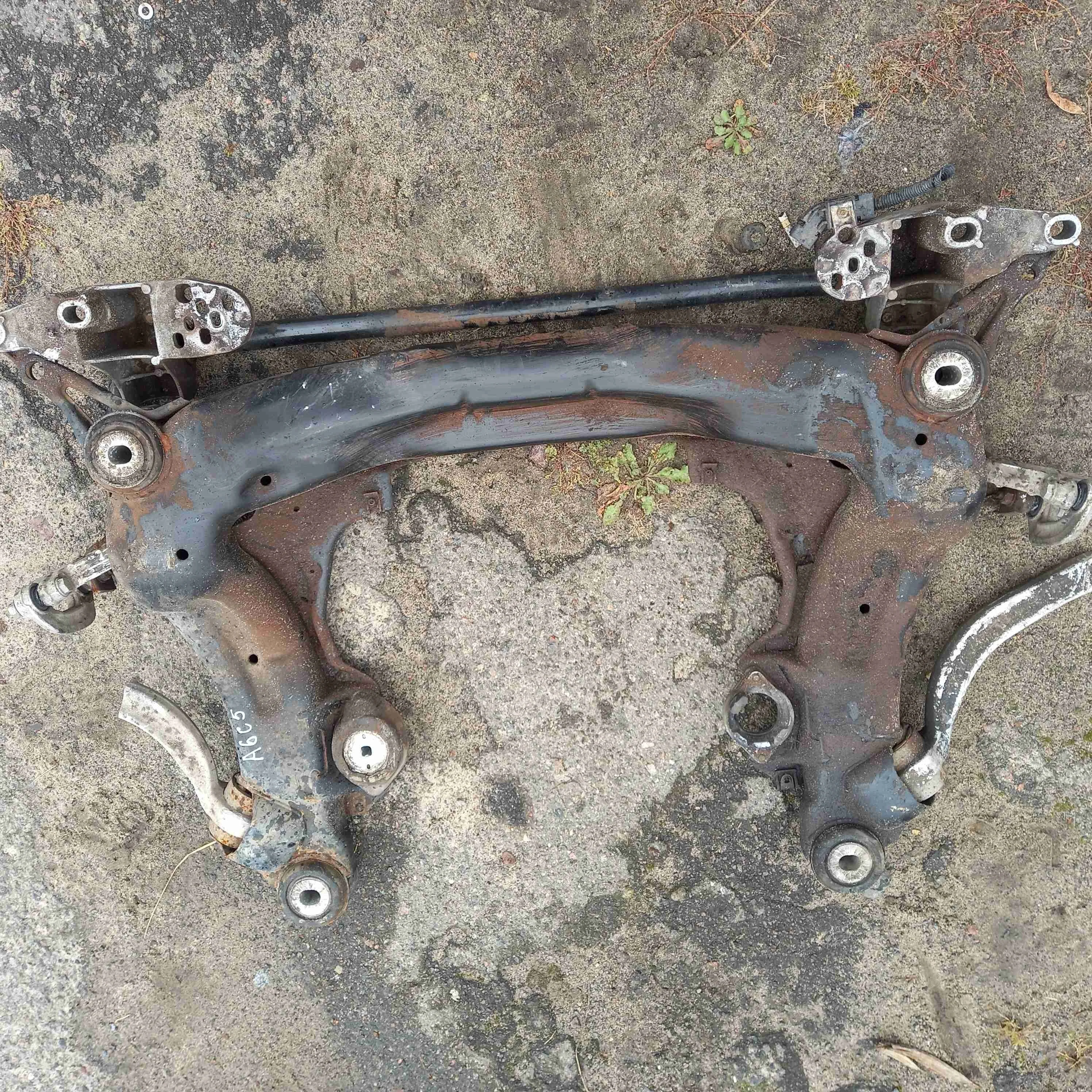 Балка подвески передняя (подрамник) Audi A6 C5(1997-2004) 2003 4b0399313cj