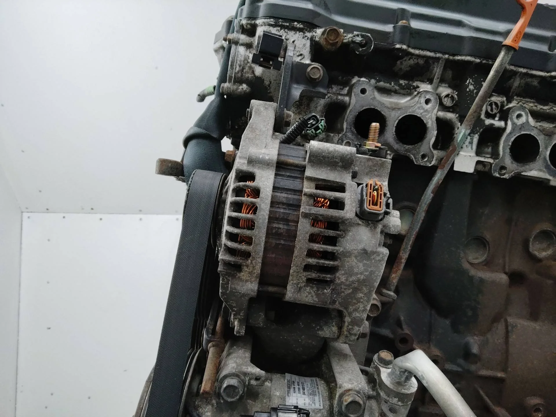 генератор Nissan Almera  N15 2000 23100BU010