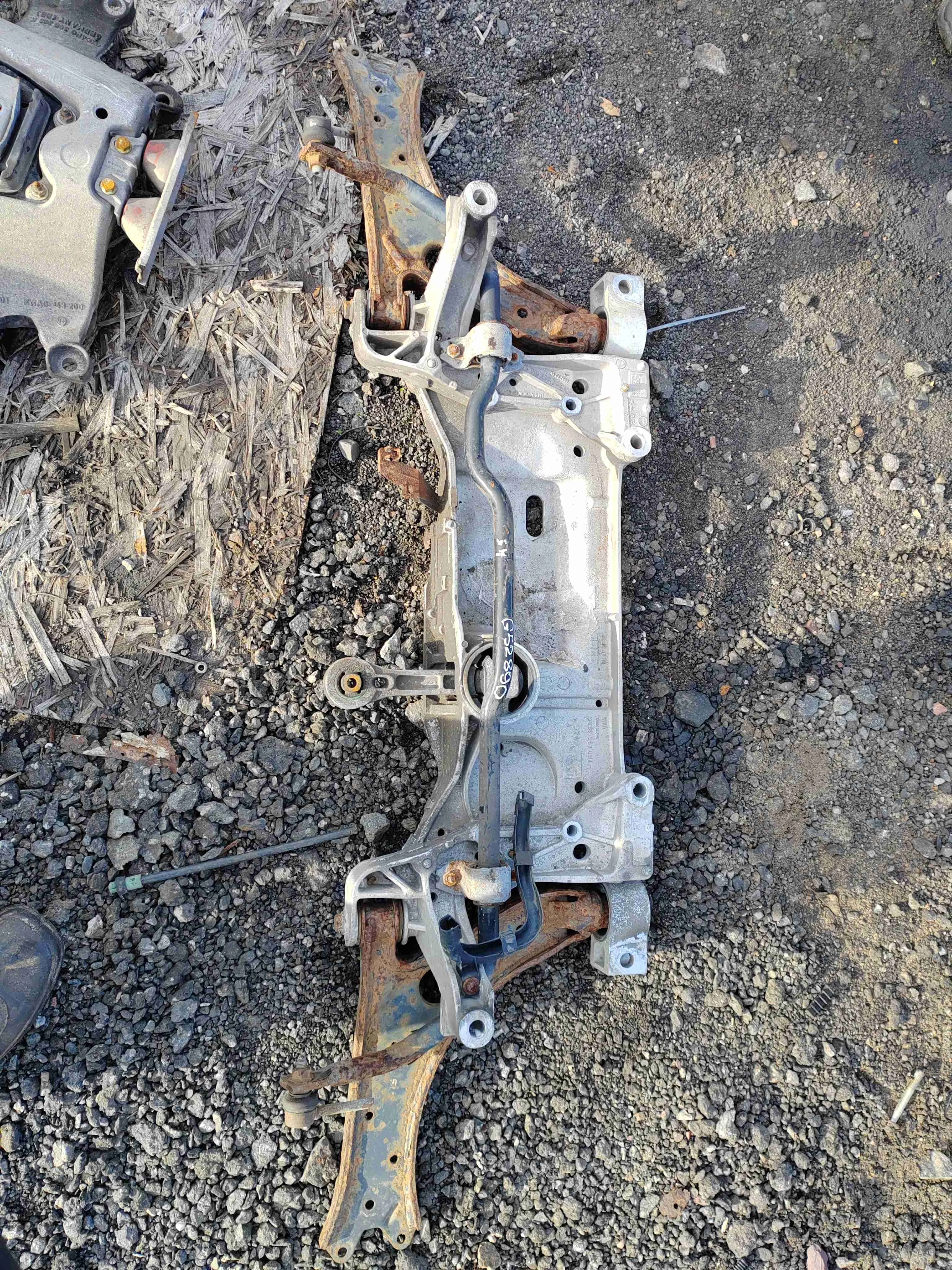 Балка подвески передняя (подрамник) Volkswagen Golf 5(2004-2009) 2006 1K0199369G