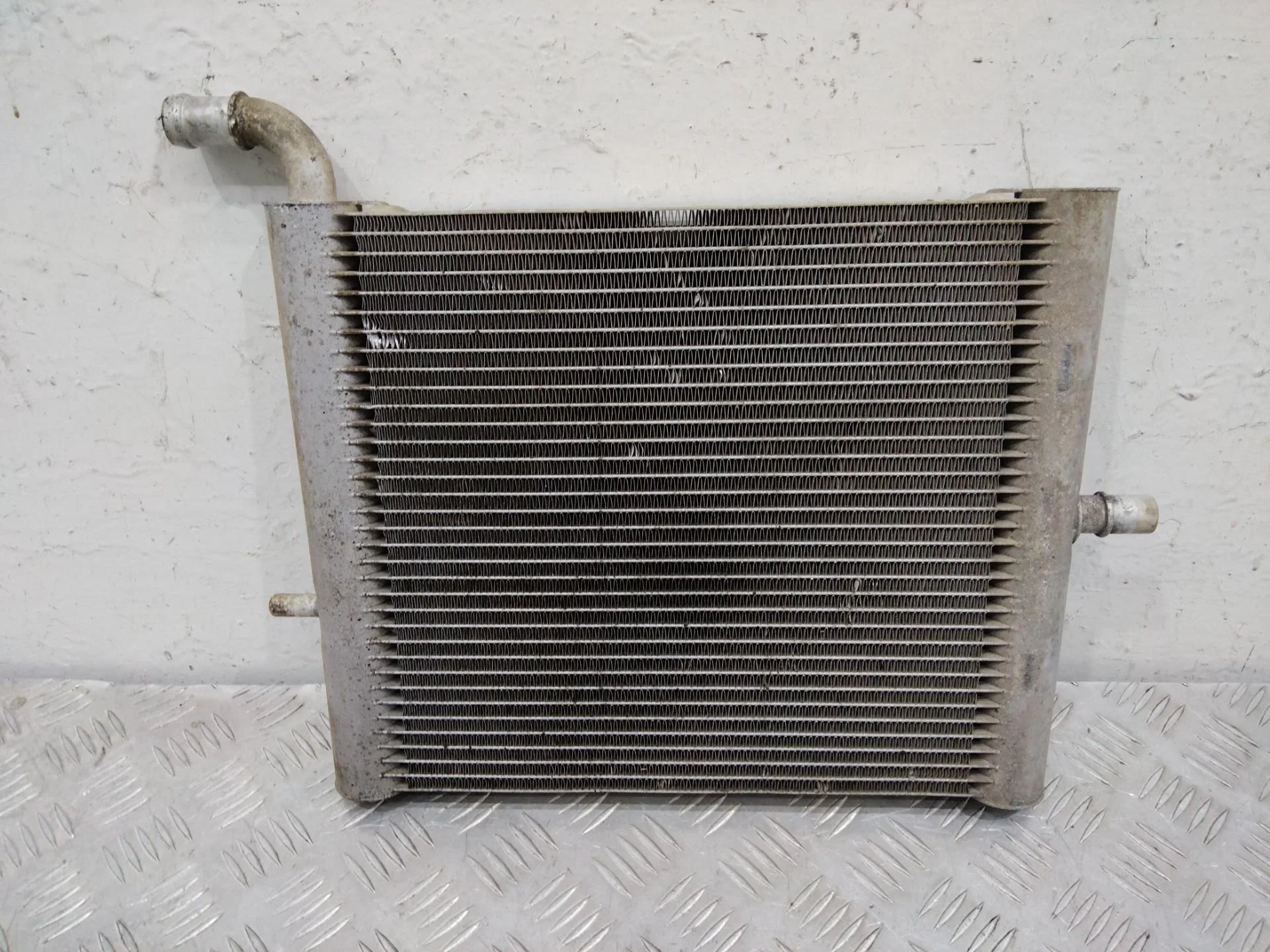 дополнительный выносной радиатор Land Rover Range Rover  4 поколение 2017 FPLA8D048AA