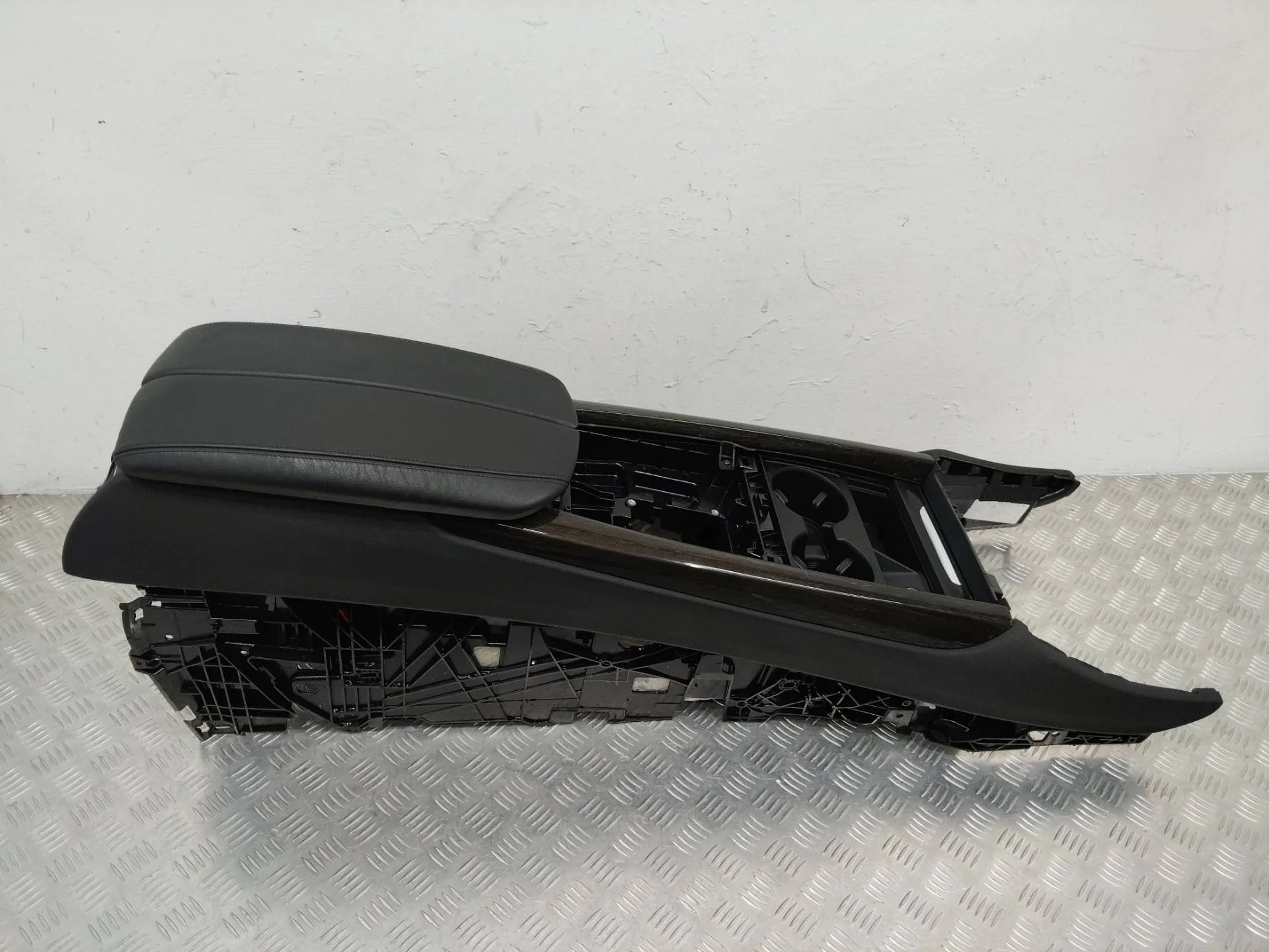 центральный подлокотник BMW X5  F15 2015 51169252117