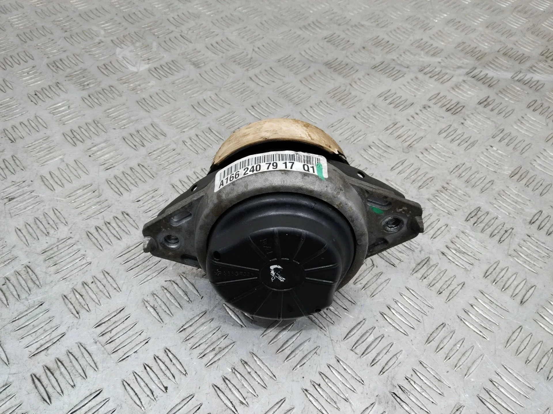 подушка крепления двигателя передняя правая Mercedes-Benz GL  X166 2015 A1662407917