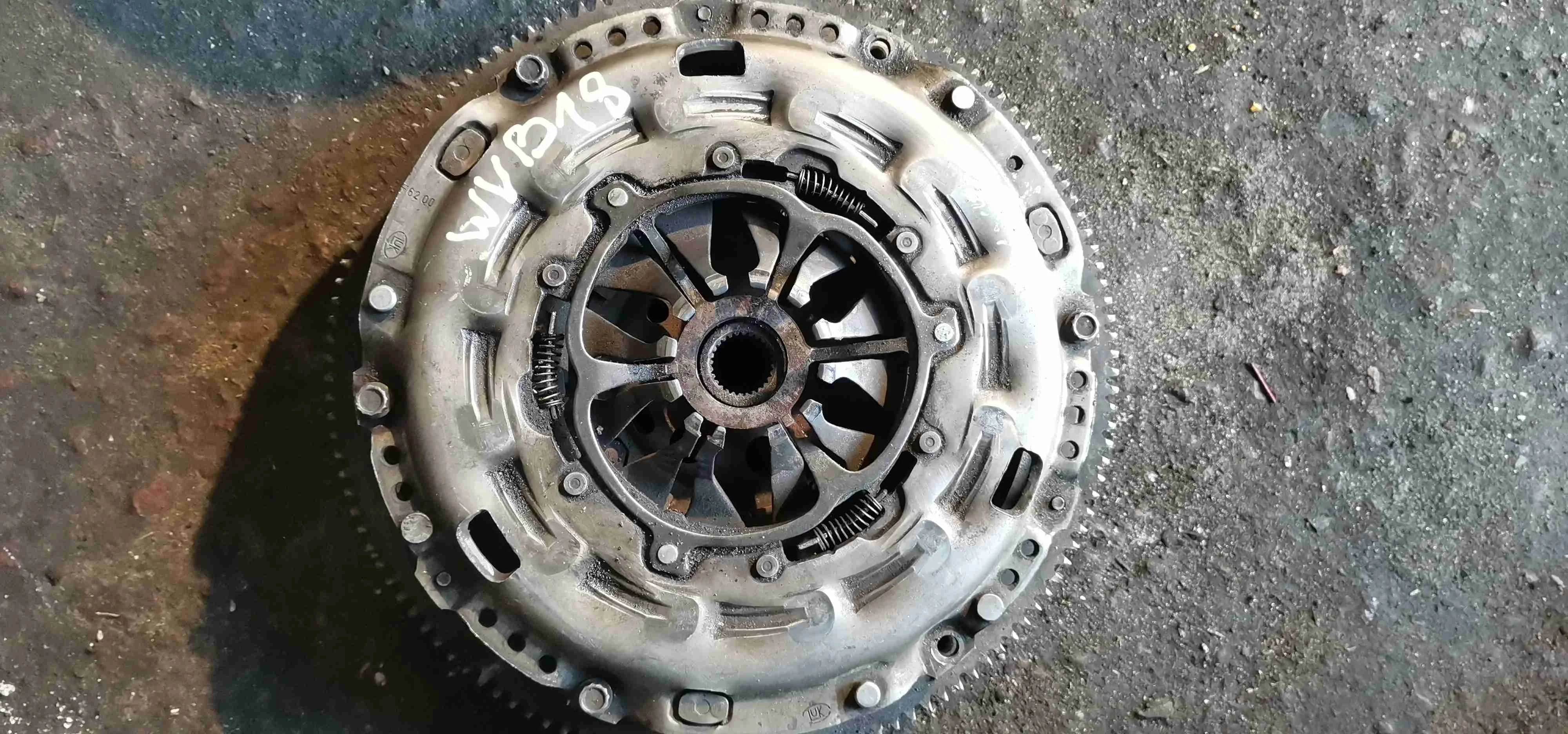 Сцепление (комплект) Volkswagen Passat B6(2005-2010) 2006 06J105266K