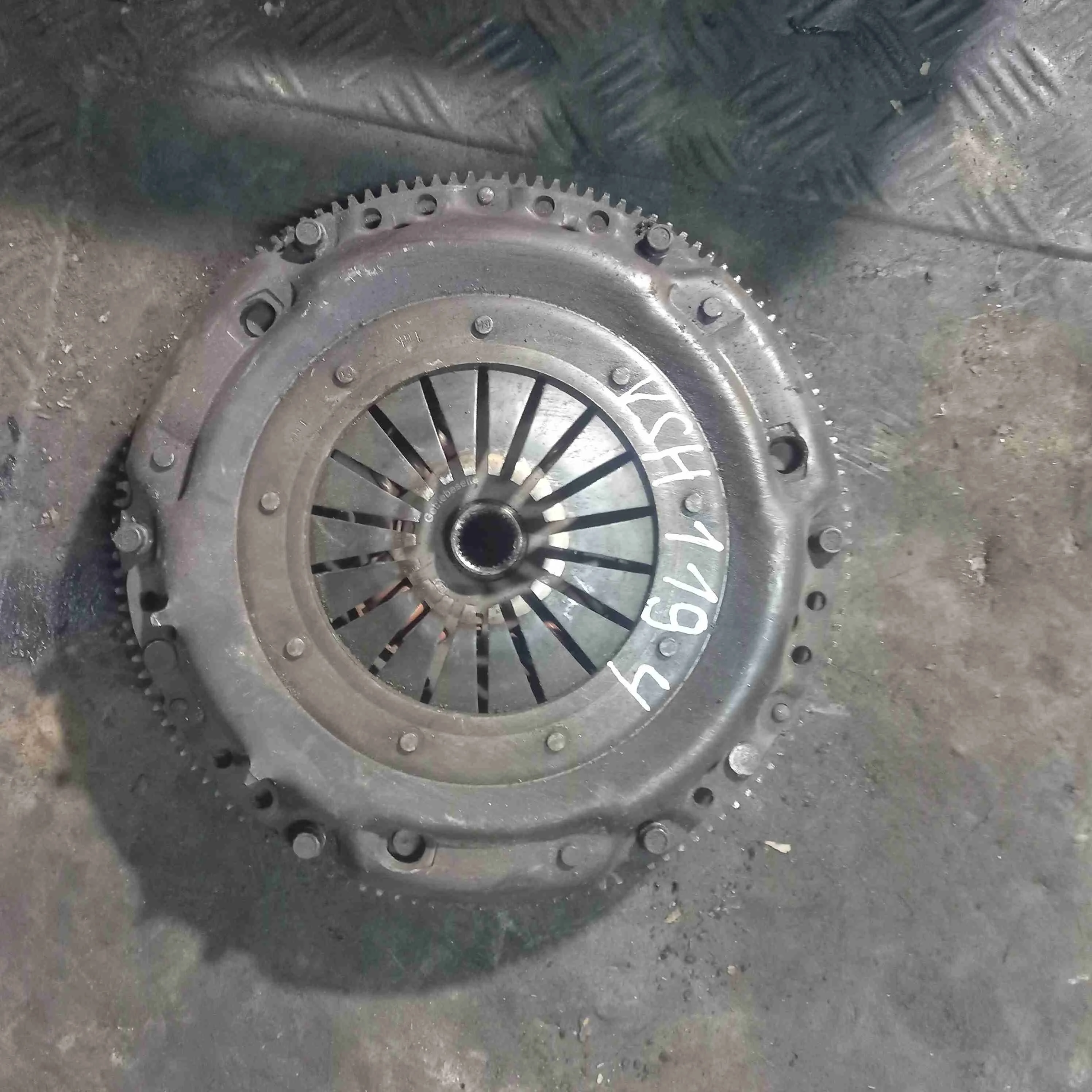 Сцепление (комплект) Volkswagen Sharan 1(1995-2000) 1999 037105273c