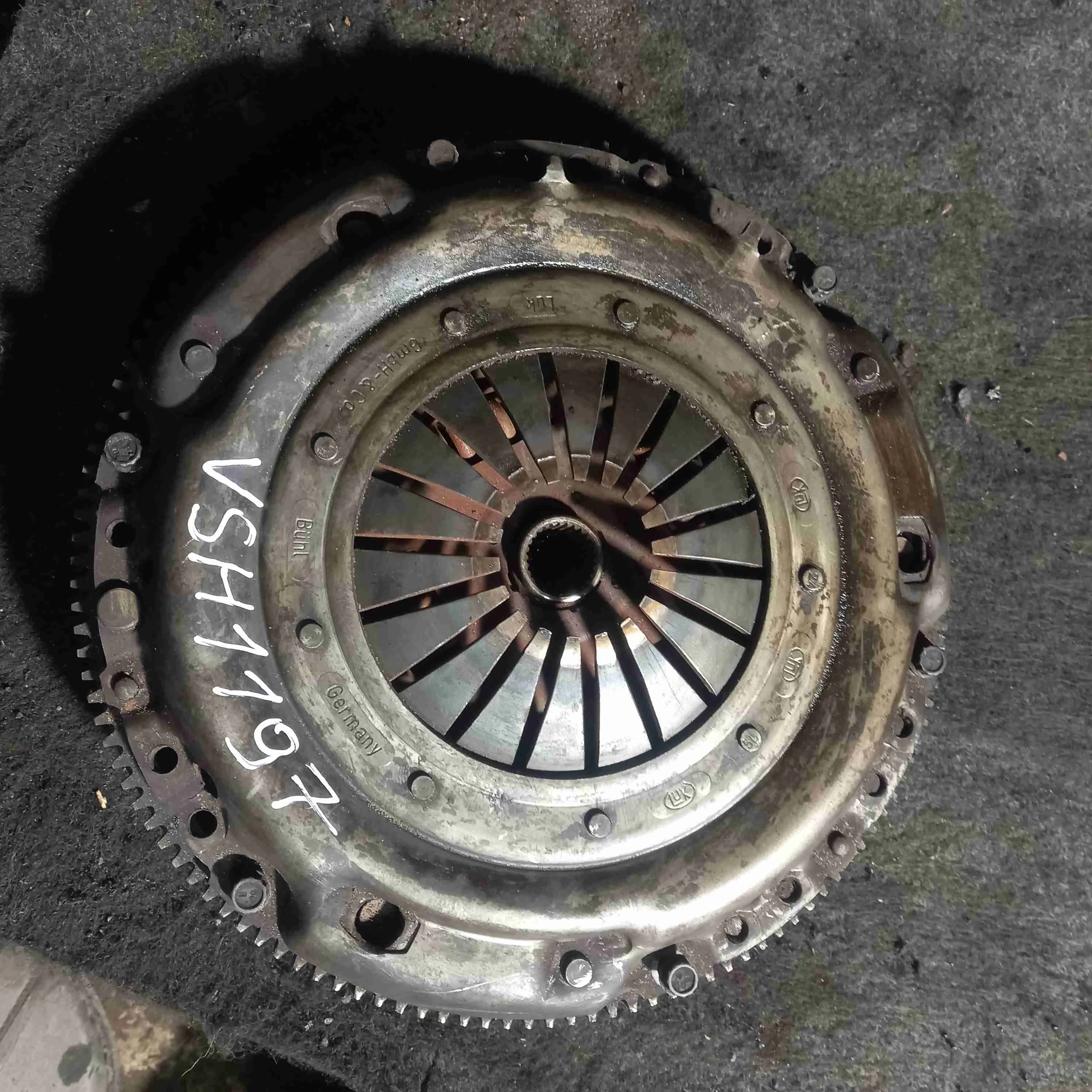 Сцепление (комплект) Volkswagen Sharan 1(1995-2000) 1999 037105273c