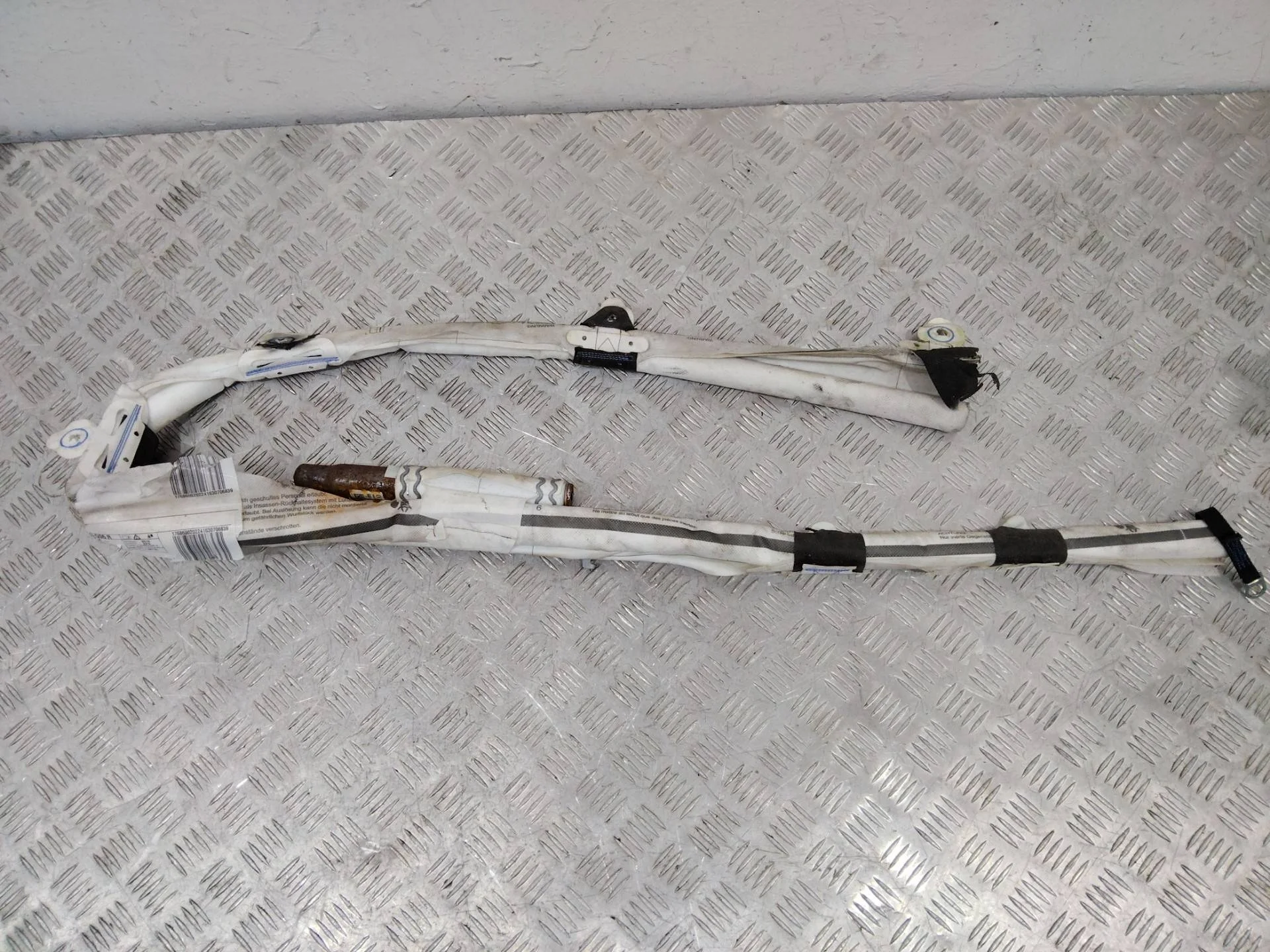 подушка безопасности боковая (шторка) правая Mercedes-Benz A  W176 [рестайлинг] 2016 A1768600202