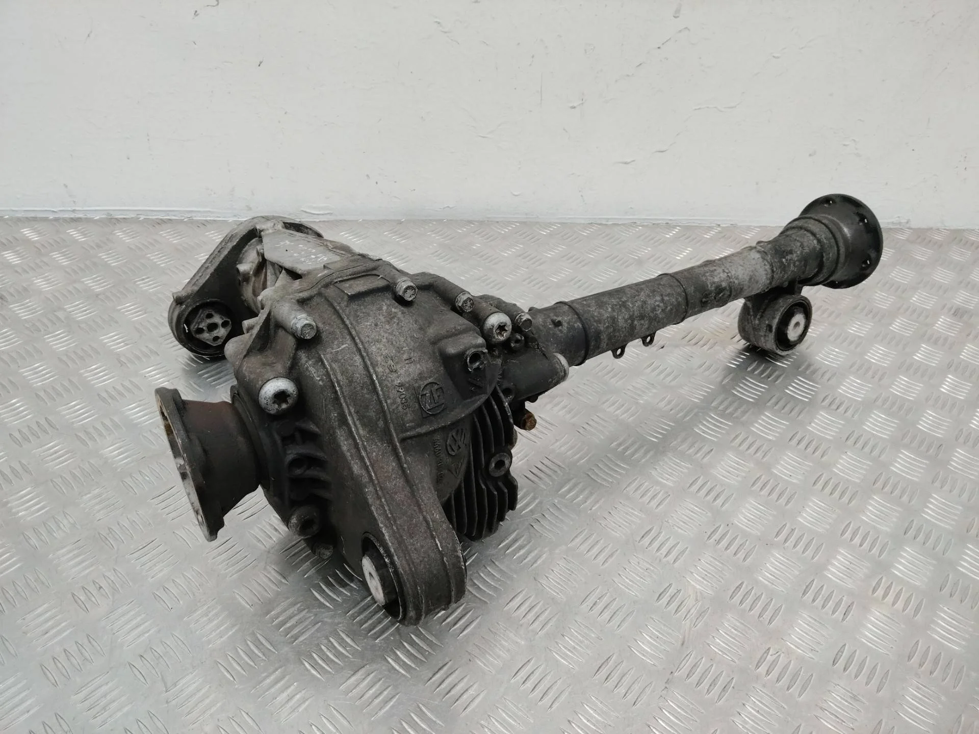 редуктор переднего моста Audi Q7  4L 2008 4460310021