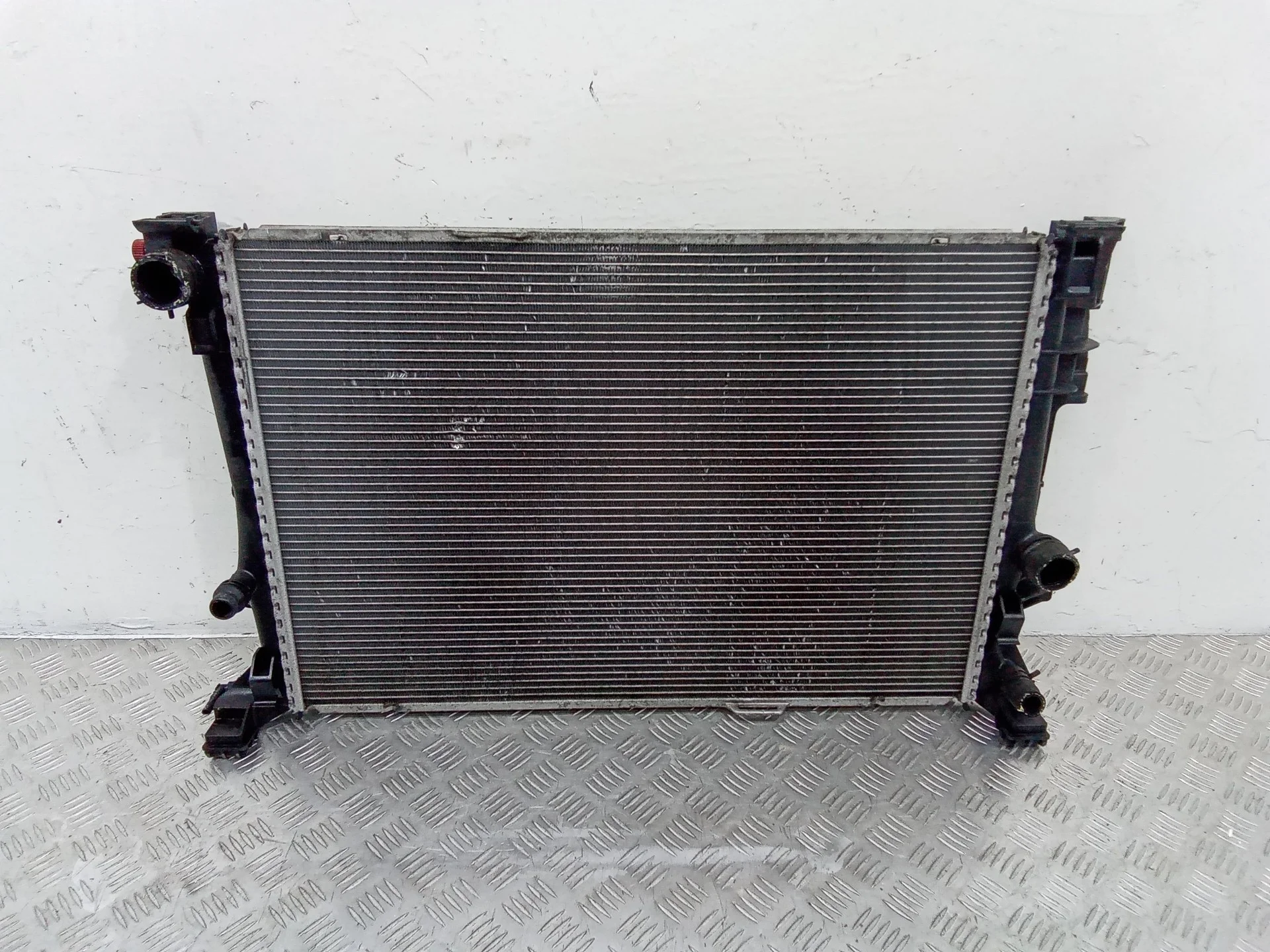 радиатор основной Mercedes-Benz CLA  C117 2013 A2465001303