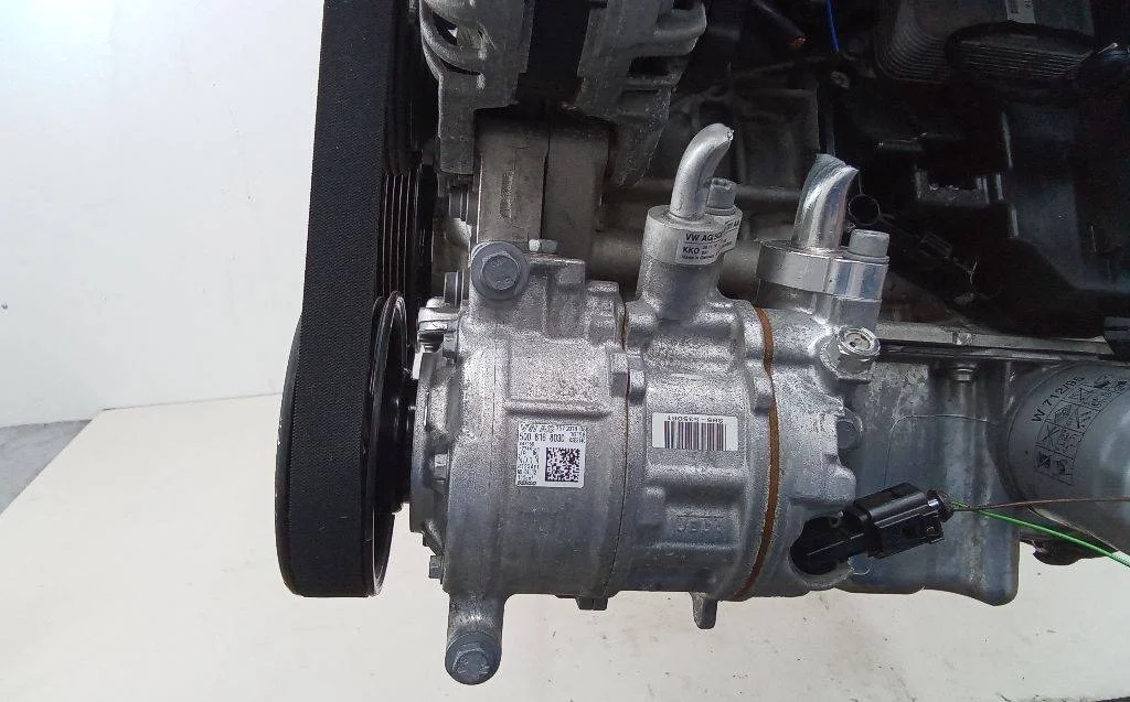 компрессор кондиционера Volkswagen T-Roc  1 поколение 2019 5Q0816803D