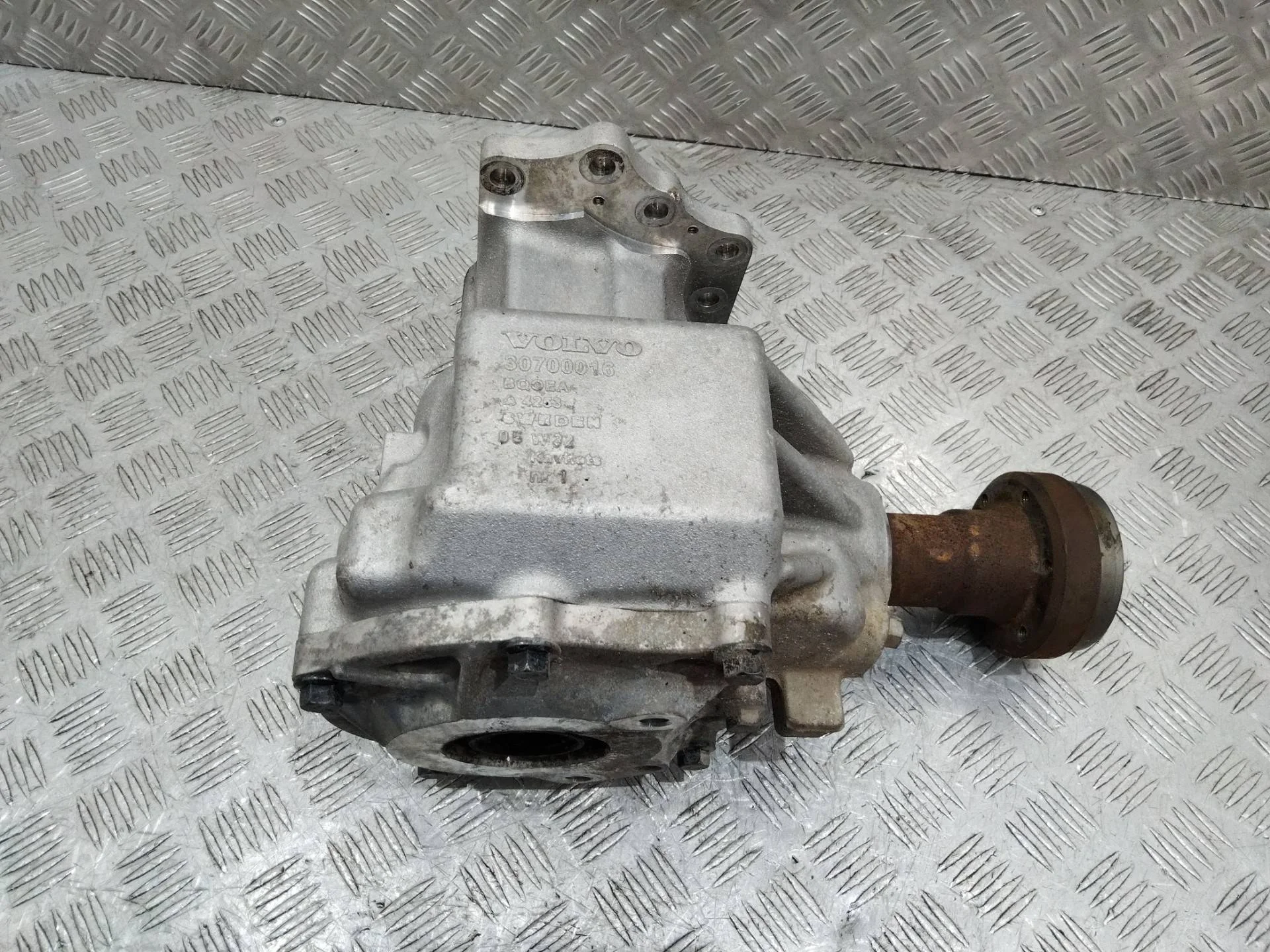 раздаточная коробка Volvo XC90  1 поколение 2005 30700016