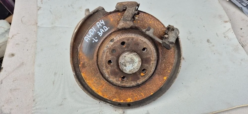 Кулак поворотный задний левый для Audi A4 (B8)