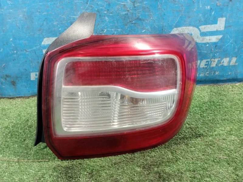 Фонарь наружный задний правый Renault Logan 2
