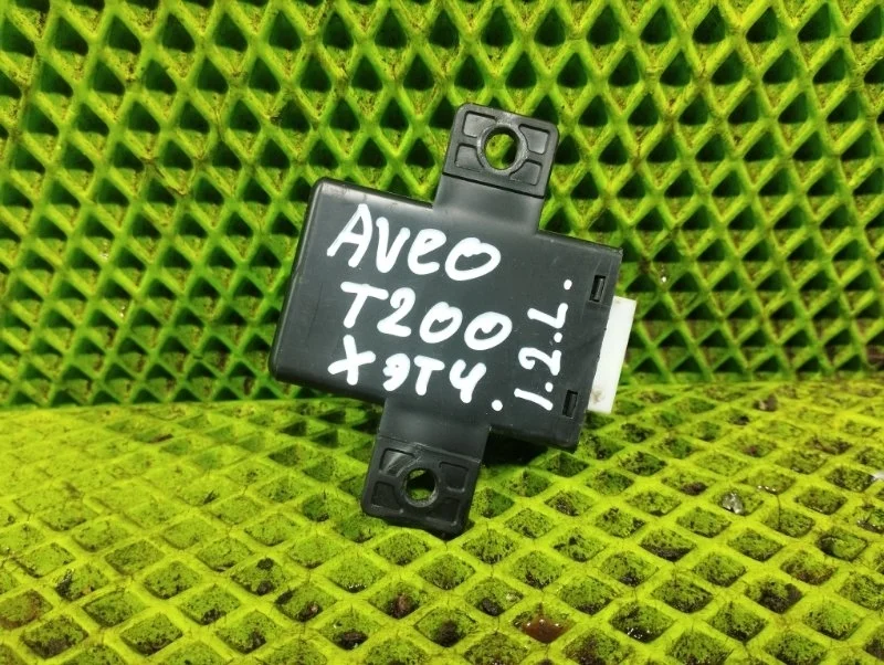 Блок управления центральным замком Chevrolet Aveo T200 2006 96190176 ХЭТЧБЕК B12S1