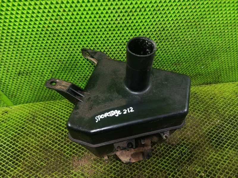 Бачок омывателя Kia Sportage 2 2010 986101F003 КРОССОВЕР D4EA