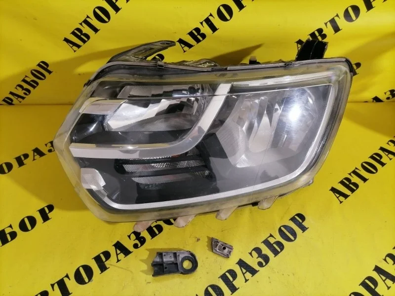 Фара левая Renault Duster 2021-H.b. 260608473R