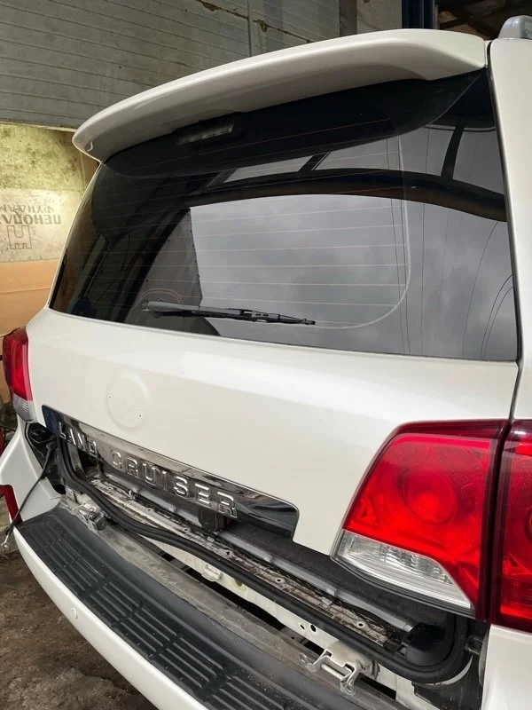 Дверь багажника верхняя Toyota Land Cruiser 2015 6700560G60 URJ200 1VD-FTV 4.5