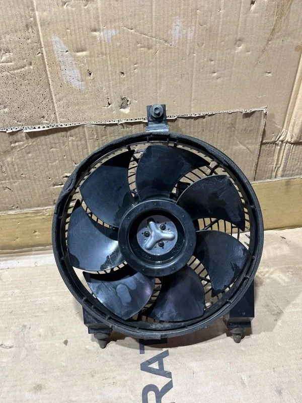 Вентилятор радиатора кондиционера Toyota Land Cruiser 2015 8859060082 URJ200 1VD-FTV 4.5
