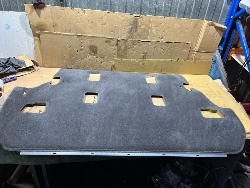 Коврик багажника Toyota Land Cruiser 2015 5857060A92B1 URJ200 1VD-FTV 4.5, задний