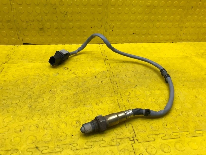 Датчик кислорода лямбда зонд Porsche Panamera 2014 97060612301 970 CWAA, левый