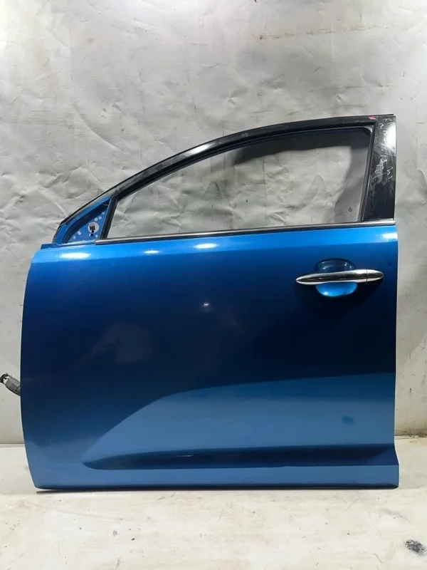 Дверь передняя левая KIA Sportage 3 2010-2013