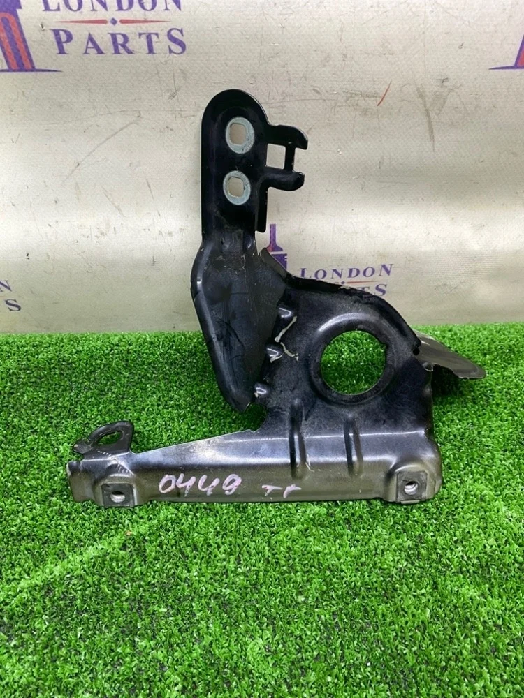 Кронштейн крепления крыла BMW X3 F25