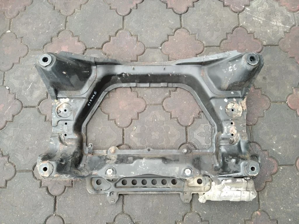 Подрамник передний Mercedes-Benz