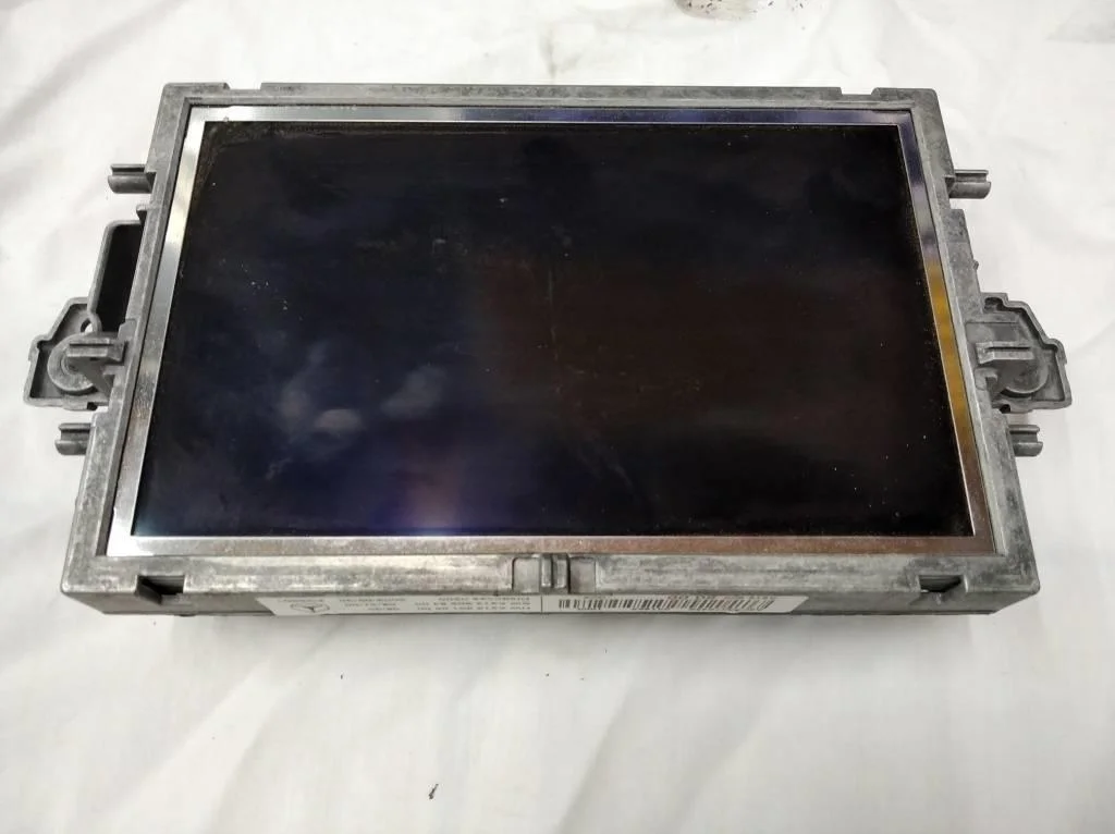 Монитор Mercedes-Benz