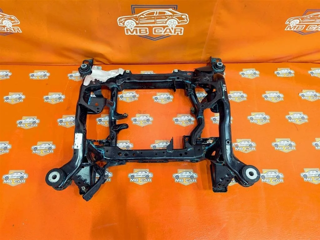 Подрамник передний Mercedes-Benz