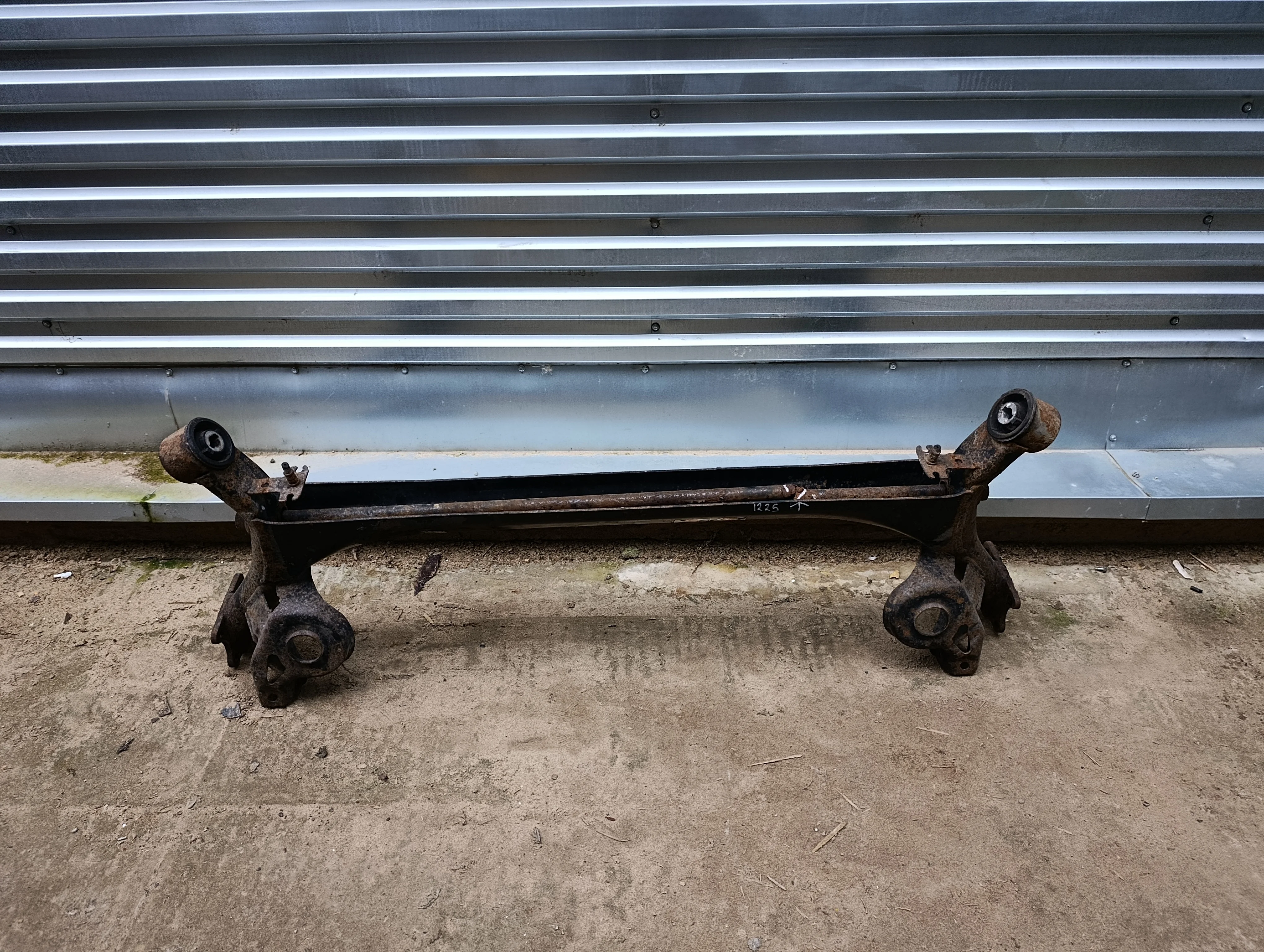 Балка задняя C4 2005-2011