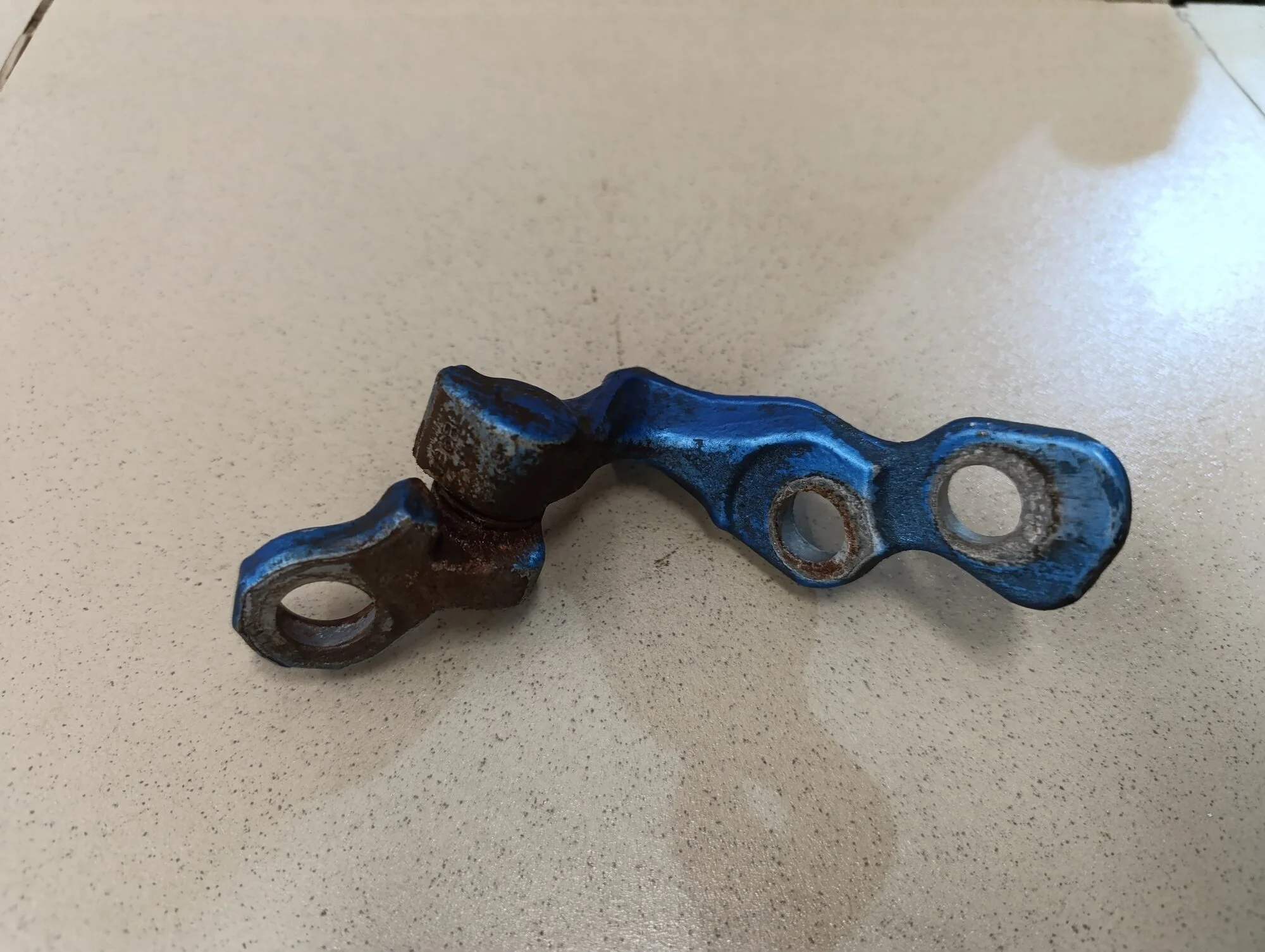 Петля двери передней левой нижняя Focus II 2005-2008