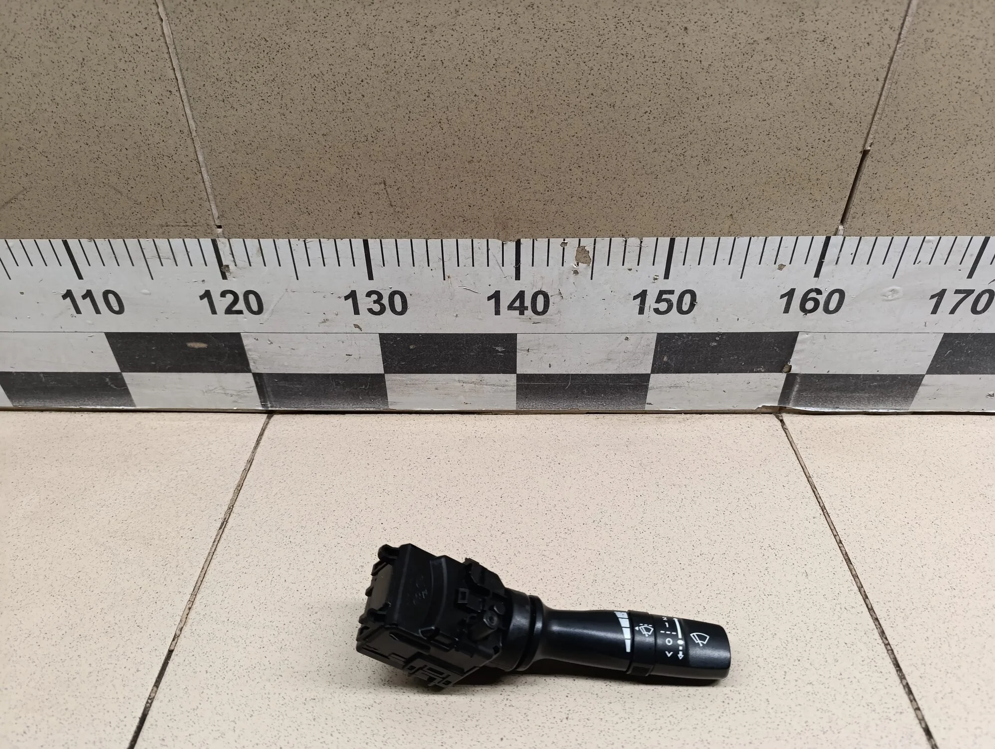 Переключатель стеклоочистителей Solaris 2010-2017