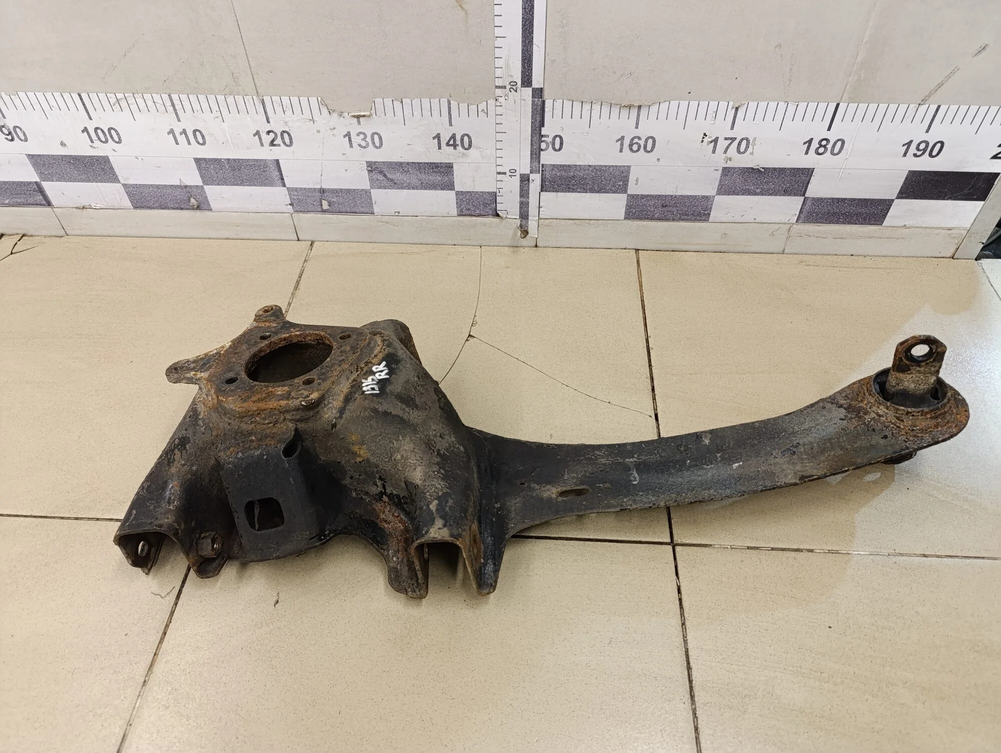 Рычаг задний продольный правый Focus II 2005-2008