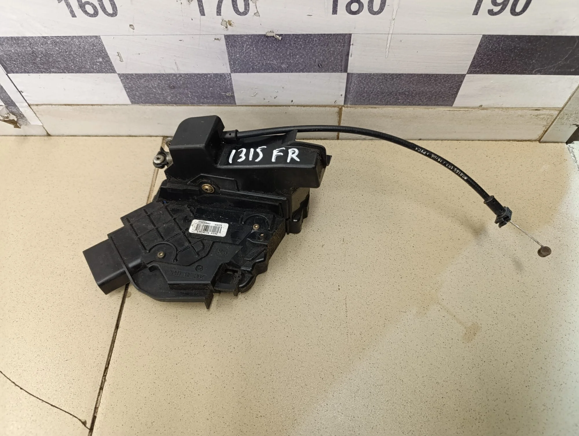 Замок двери передней правой Focus II 2005-2008