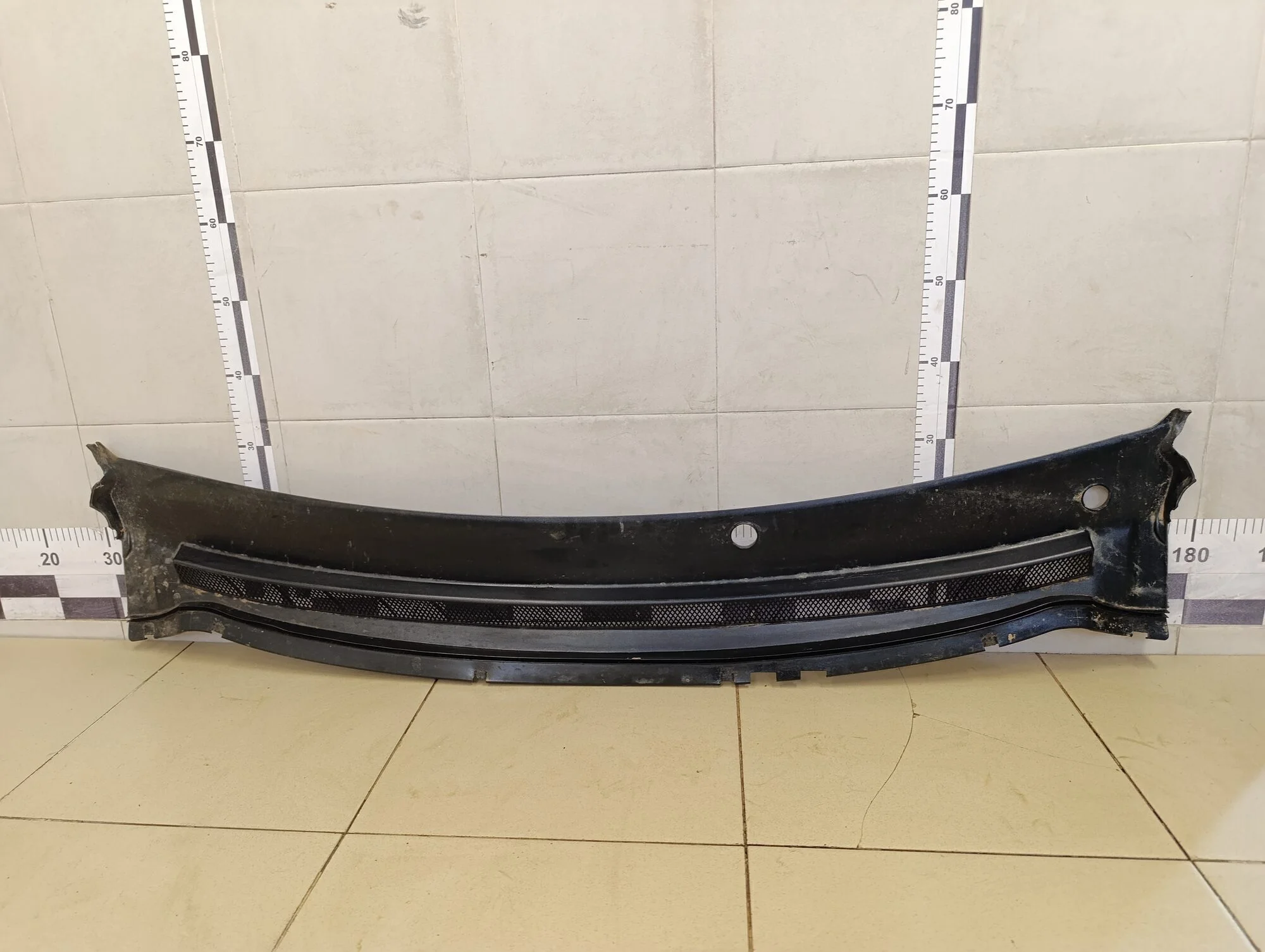 Решетка стеклооч. (планка под лобовое стекло) Focus II 2005-2008