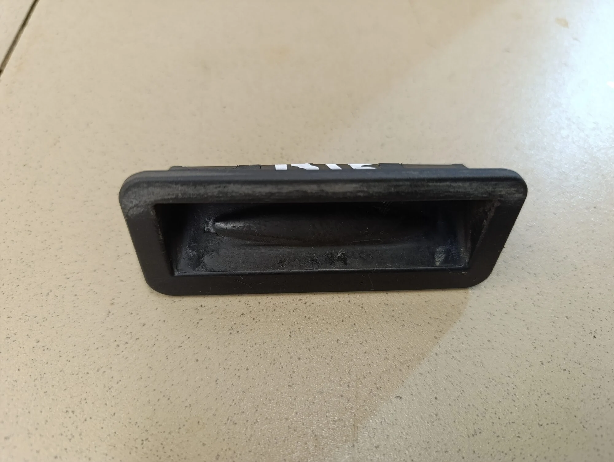 Кнопка открывания багажника Focus II 2005-2008